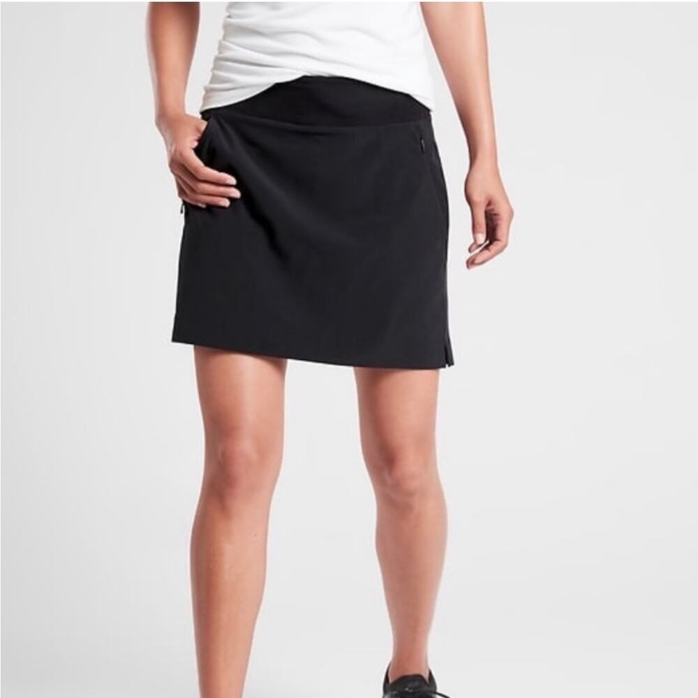 Athleta Black Soho Athletic Skort Mesh Lined Golf Tennis Athleisure Size 4 EUC